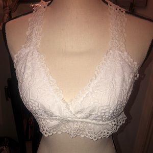 White Lace Bralette Altard’ State